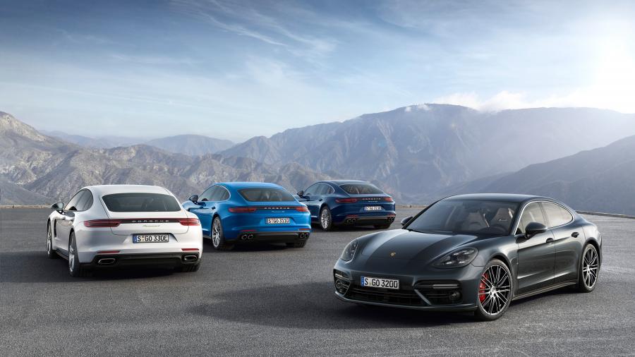  Porsche Panamera 4 E-Hybrid 2016 года  (фото 31 из 31)